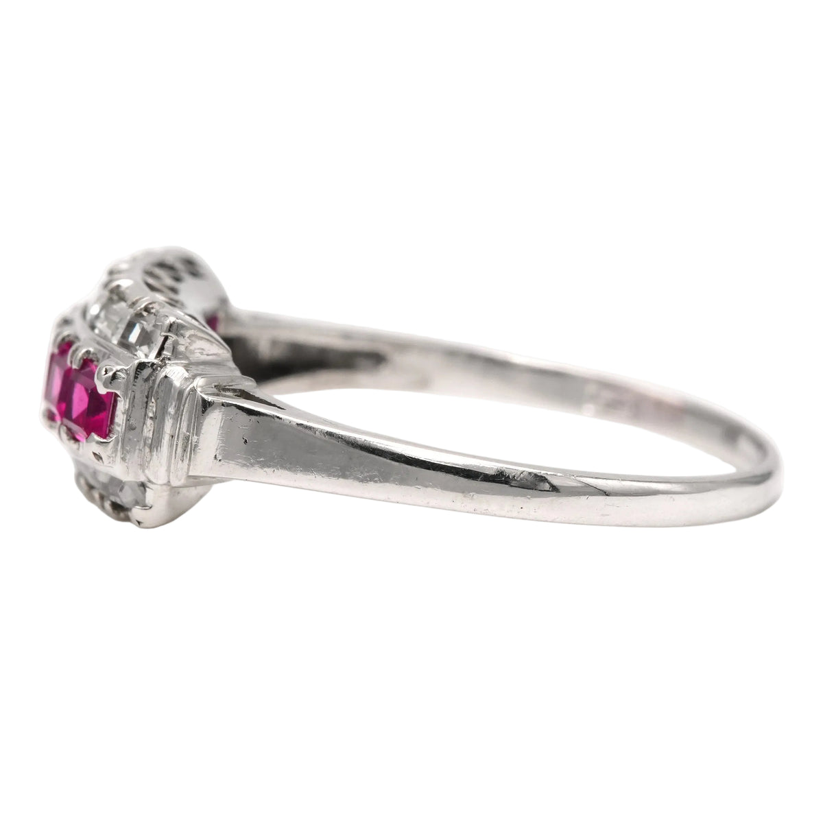 Bague Tank en or blanc, rubis et zirconiums