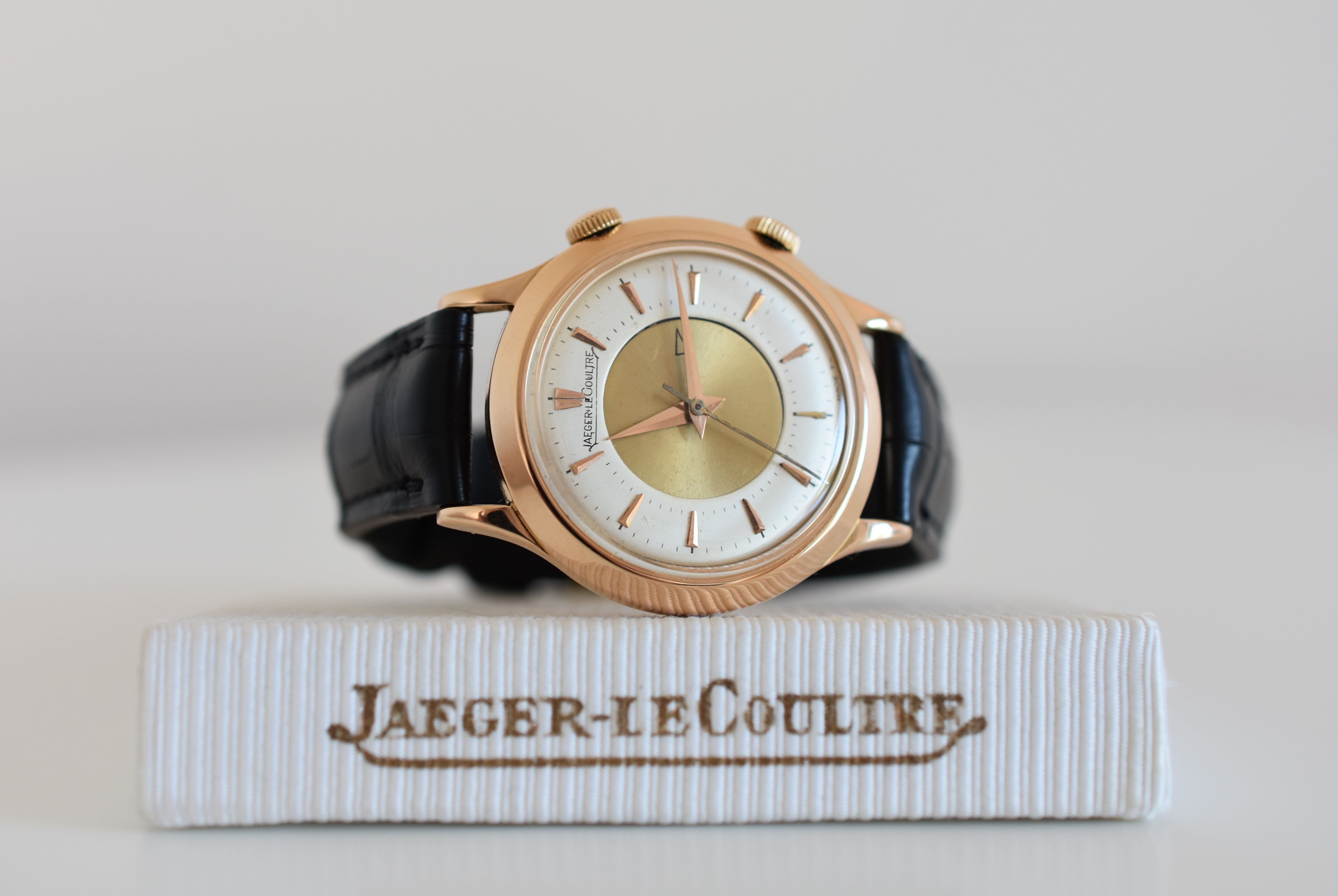 Jaeger-LeCoultre Mémovox Réveil, Calibre P489/1, Or rose 18 carats, 1955