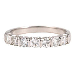 Bague Alliance en or blanc et diamants