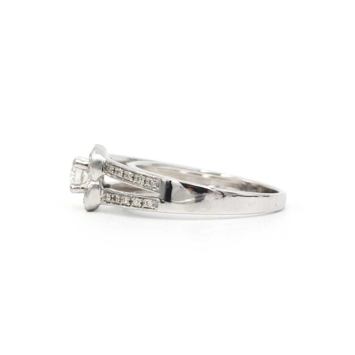 Bague Solitaire MAUBOUSSIN Chance of Love n°2 en or blanc et diamants