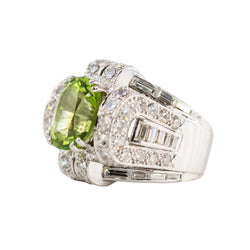 Bague Tank Art Déco en platine, péridot et diamants
