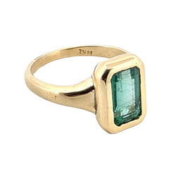 Bague Solitaire en or jaune et émeraude