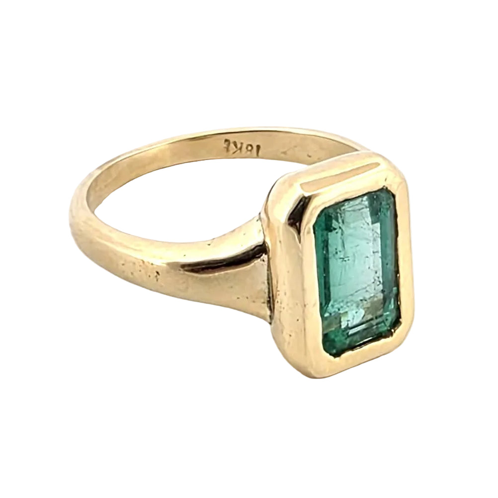 Bague Solitaire en or jaune et émeraude