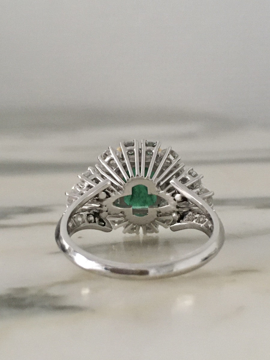 Bague en or blanc, or jaune, émeraude et diamants