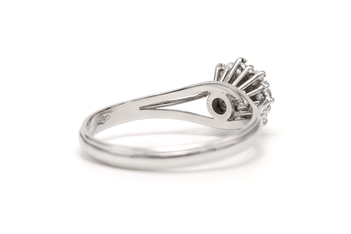 Bague Marguerite en or blanc et diamants