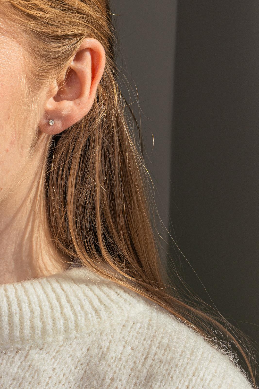 Boucles d'oreilles Puces Or blanc Diamant