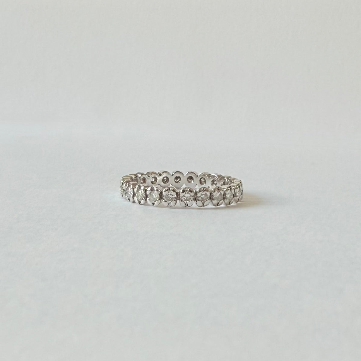 Bague Alliance en or blanc et diamants