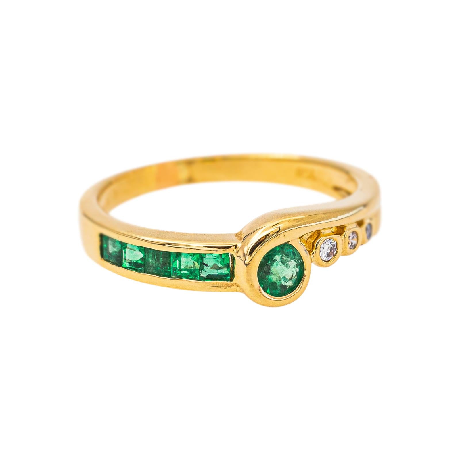 Bague Or jaune Emeraude
