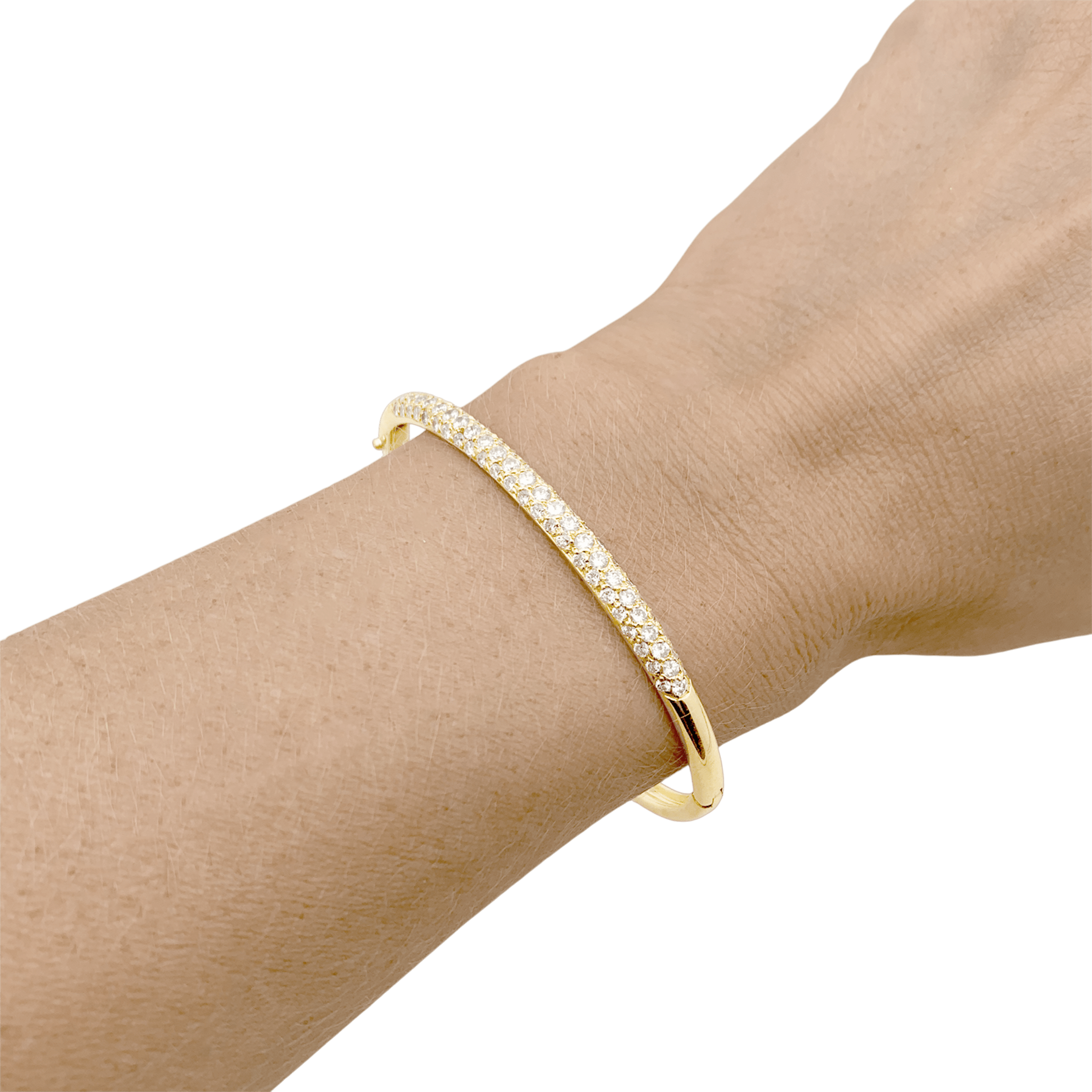 Bracelet jonc en or jaune et diamants.