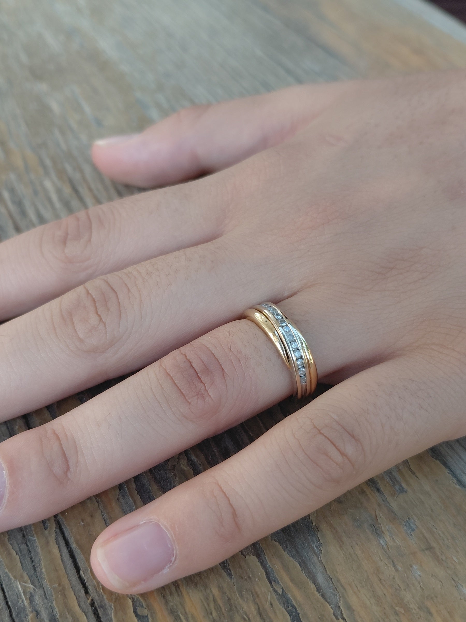 Bague en or jaune et diamants