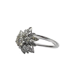 Bague Marguerite en or blanc et diamants