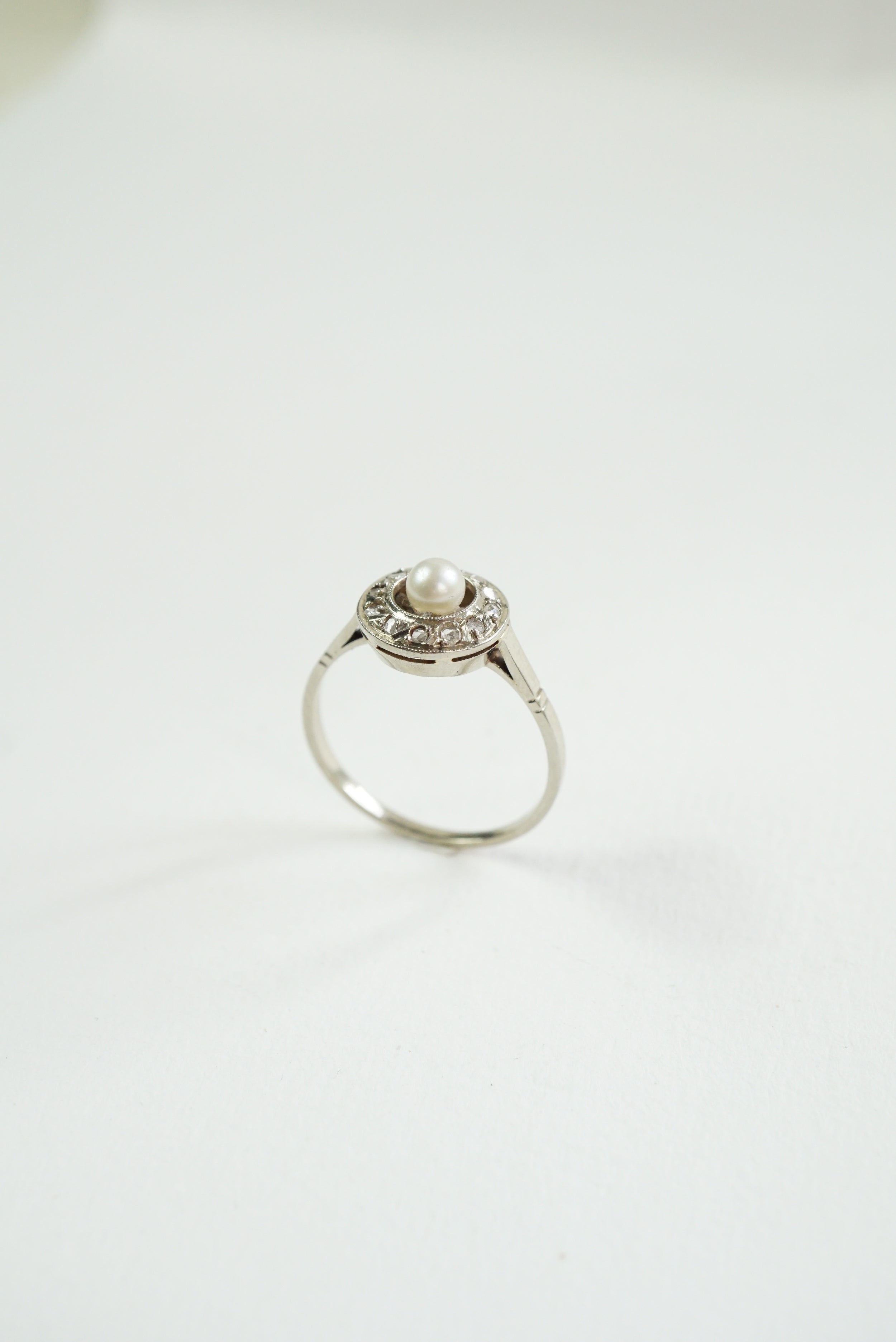 Bague cible or diamants et perle