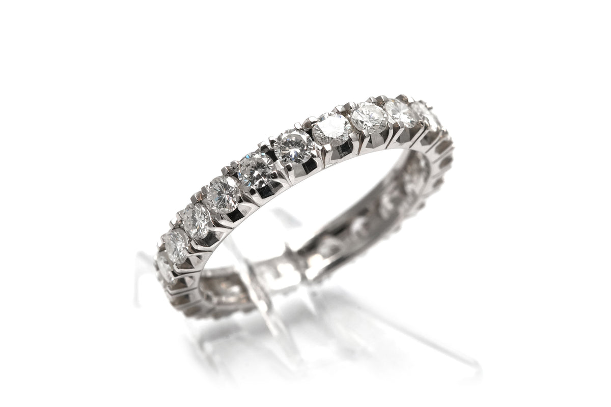 Bague Alliance en or blanc et diamants