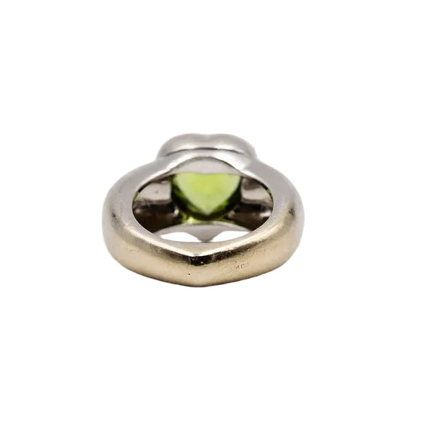 Bague Jonc PIAGET "Coeur" en or blanc et péridot