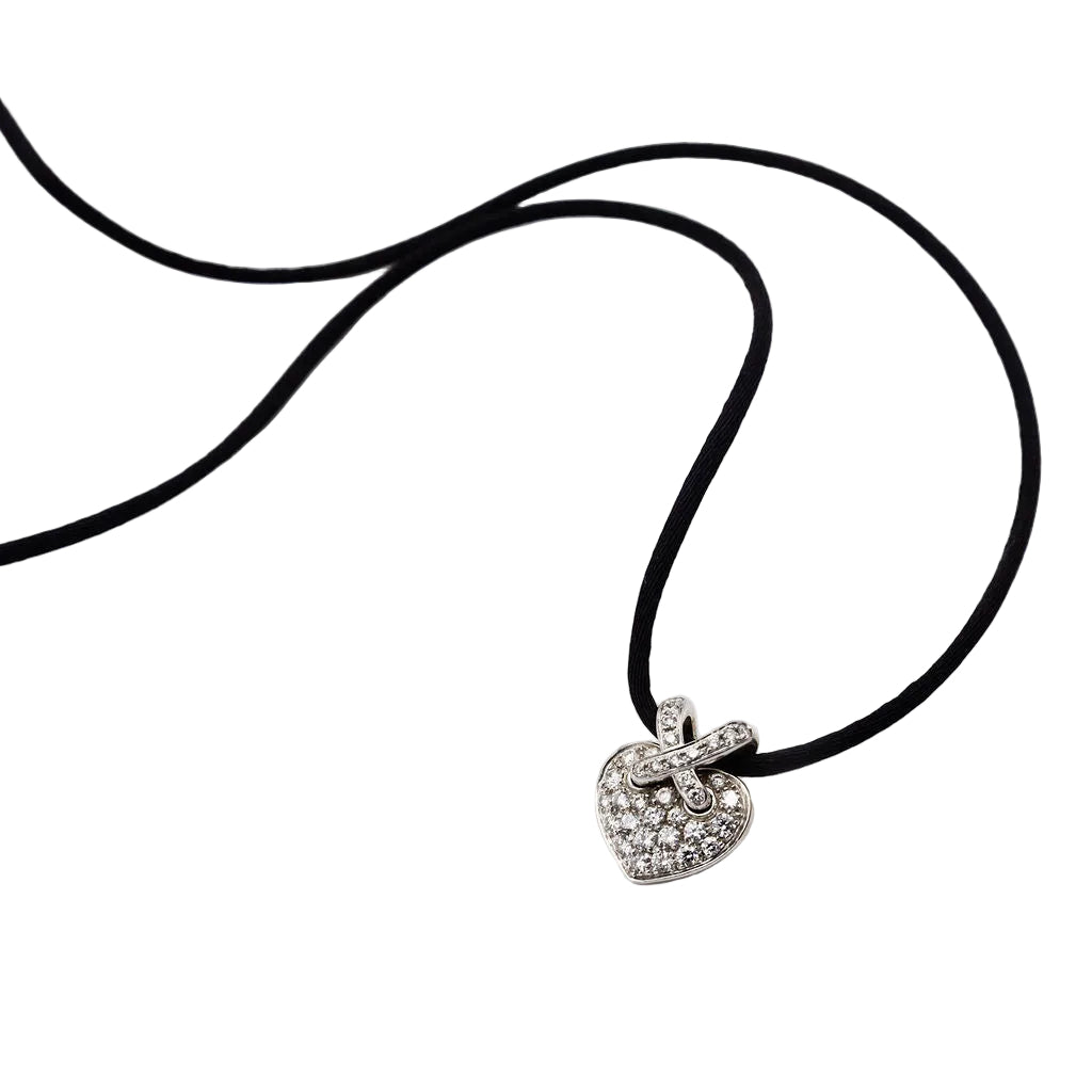 Collier Pendentif CHAUMET "Liens Coeur" en or blanc et diamants