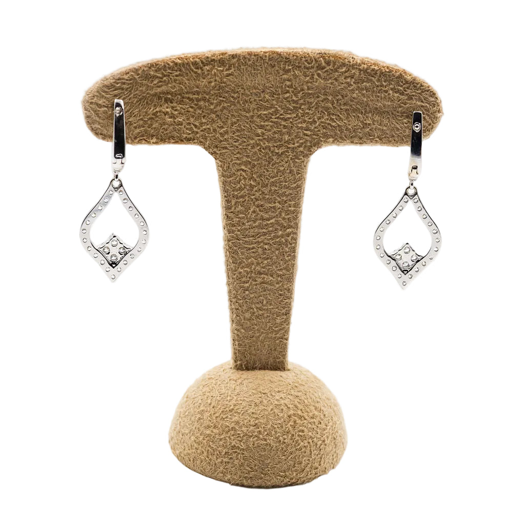 Boucles d'oreilles Pendantes en or blanc et diamants