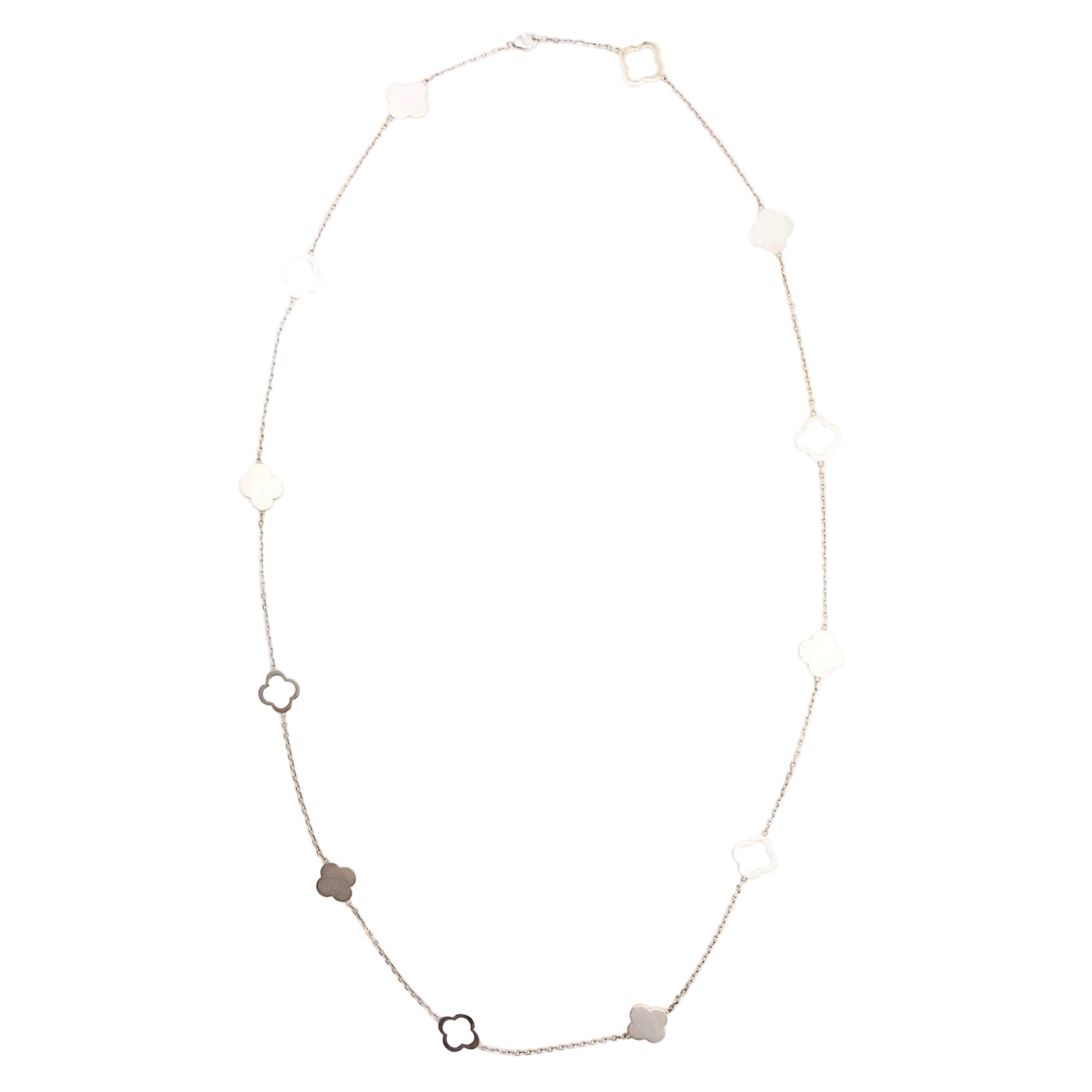 Necklace Long necklace in white gold