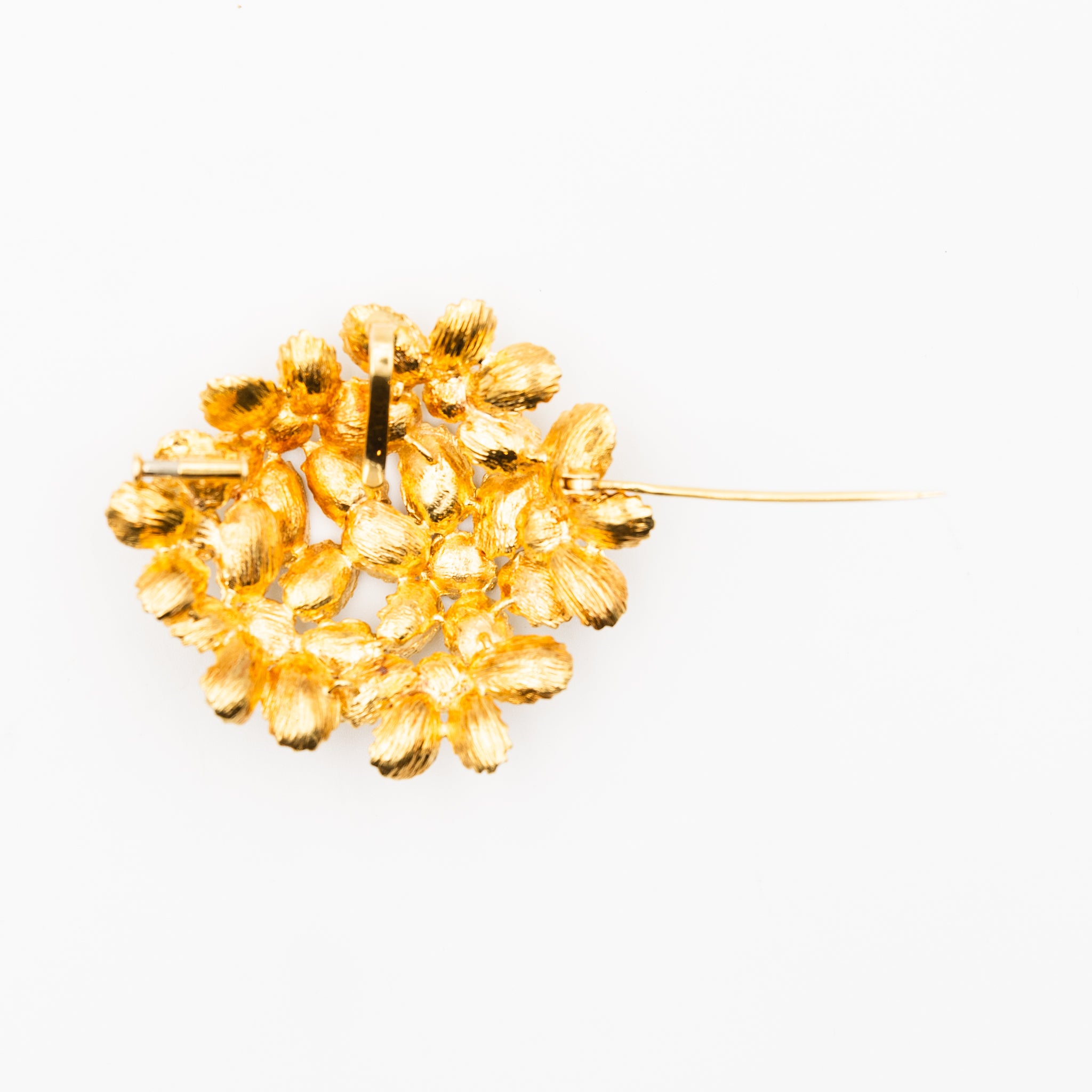 Brooch flower pendant in yellow gold