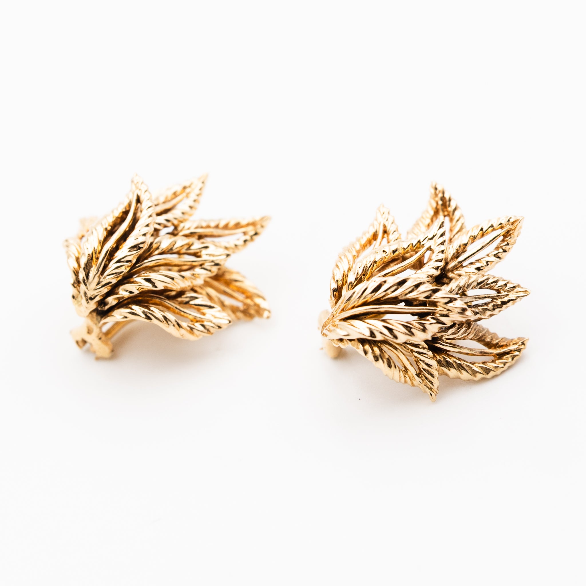 Earrings Vintage foliage in yellow gold
