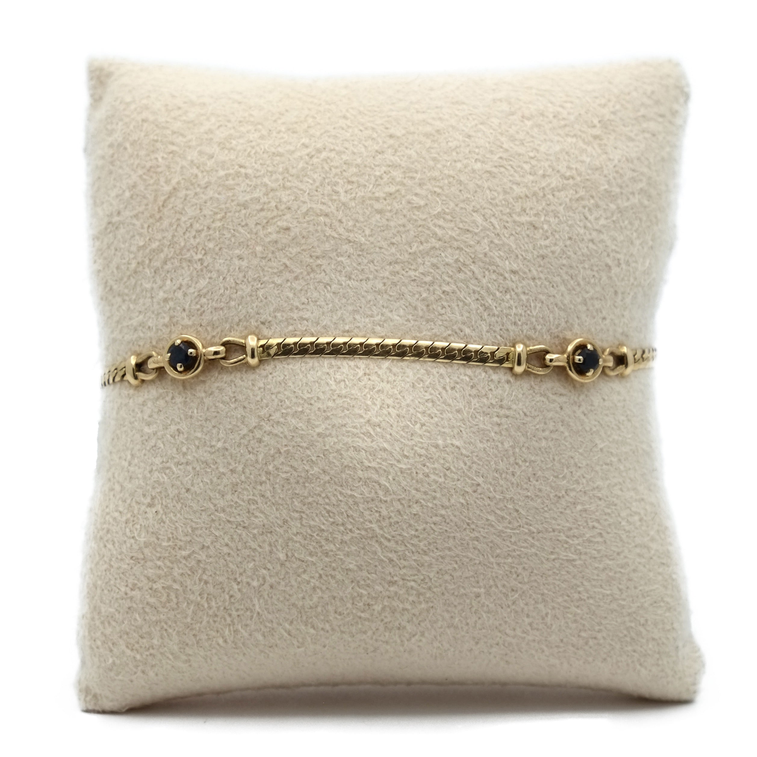 Bracelet souple et saphirs