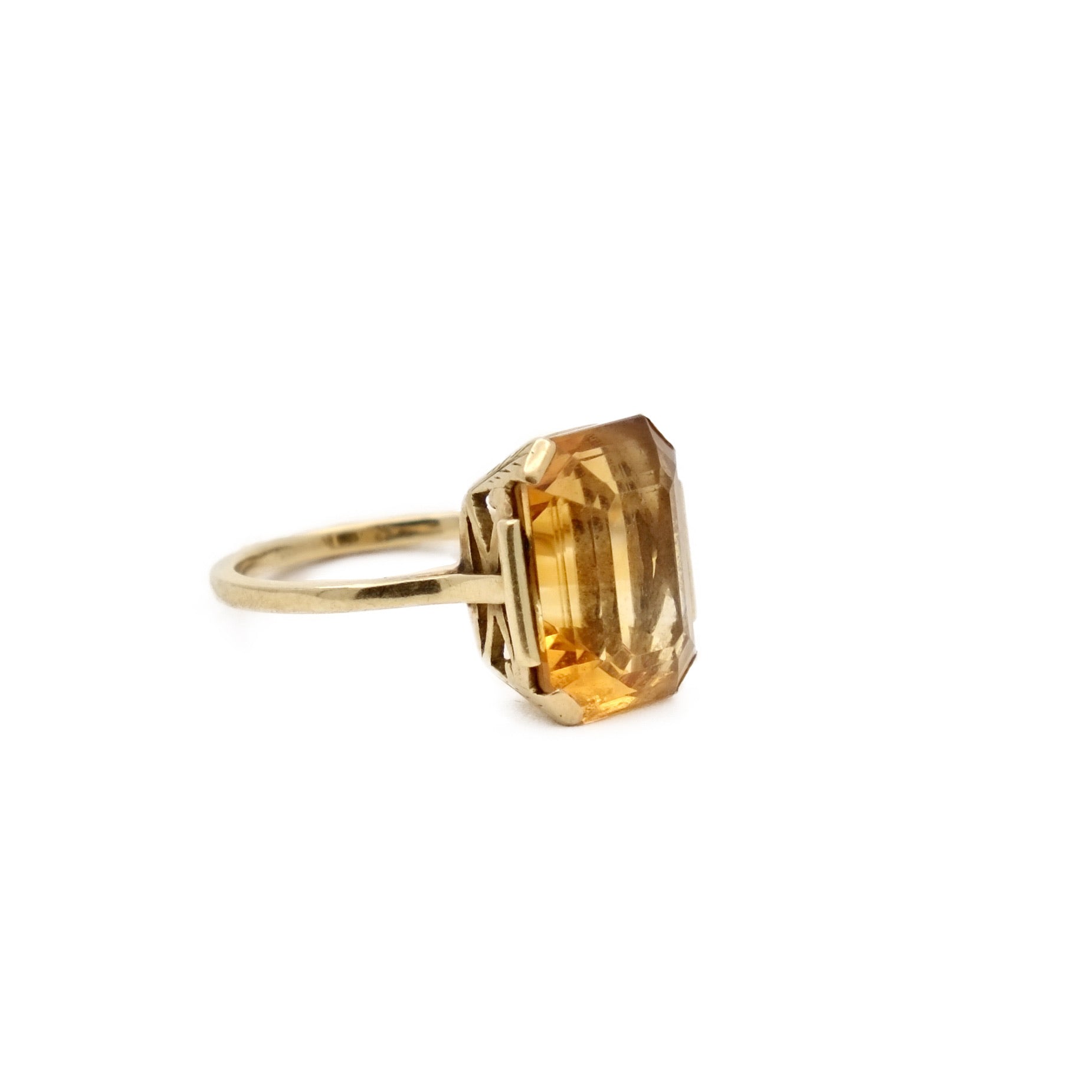 Bague citrine à pans coupés