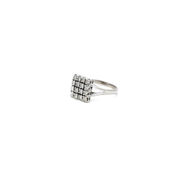 Bague pavage carré diamants