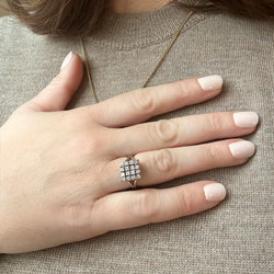 Bague pavage carré diamants
