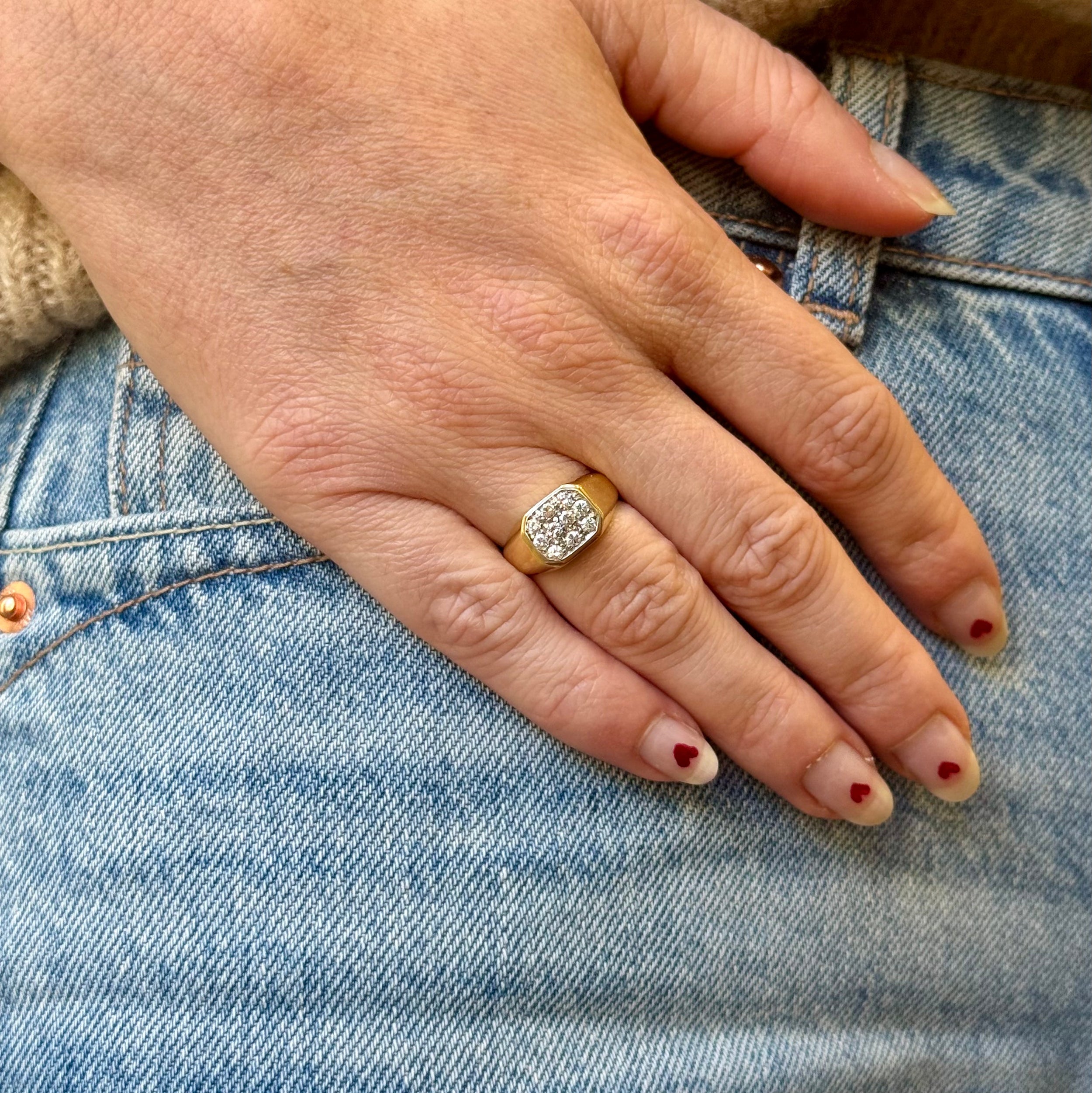 Petite chevalière pavage diamants