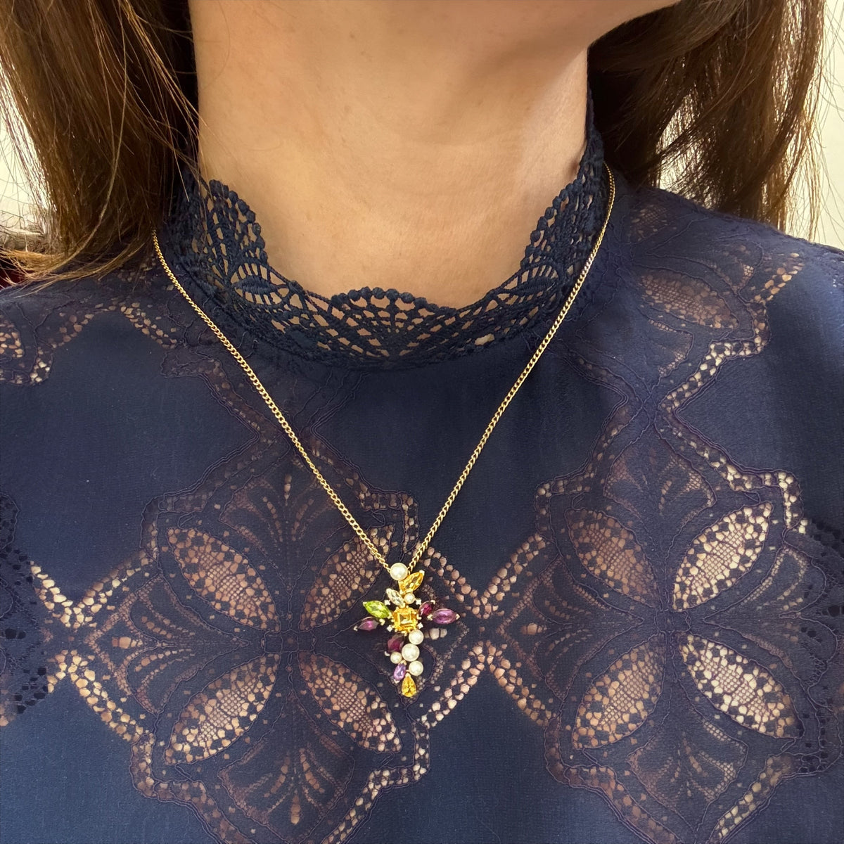 Pendentif croix multigemmes