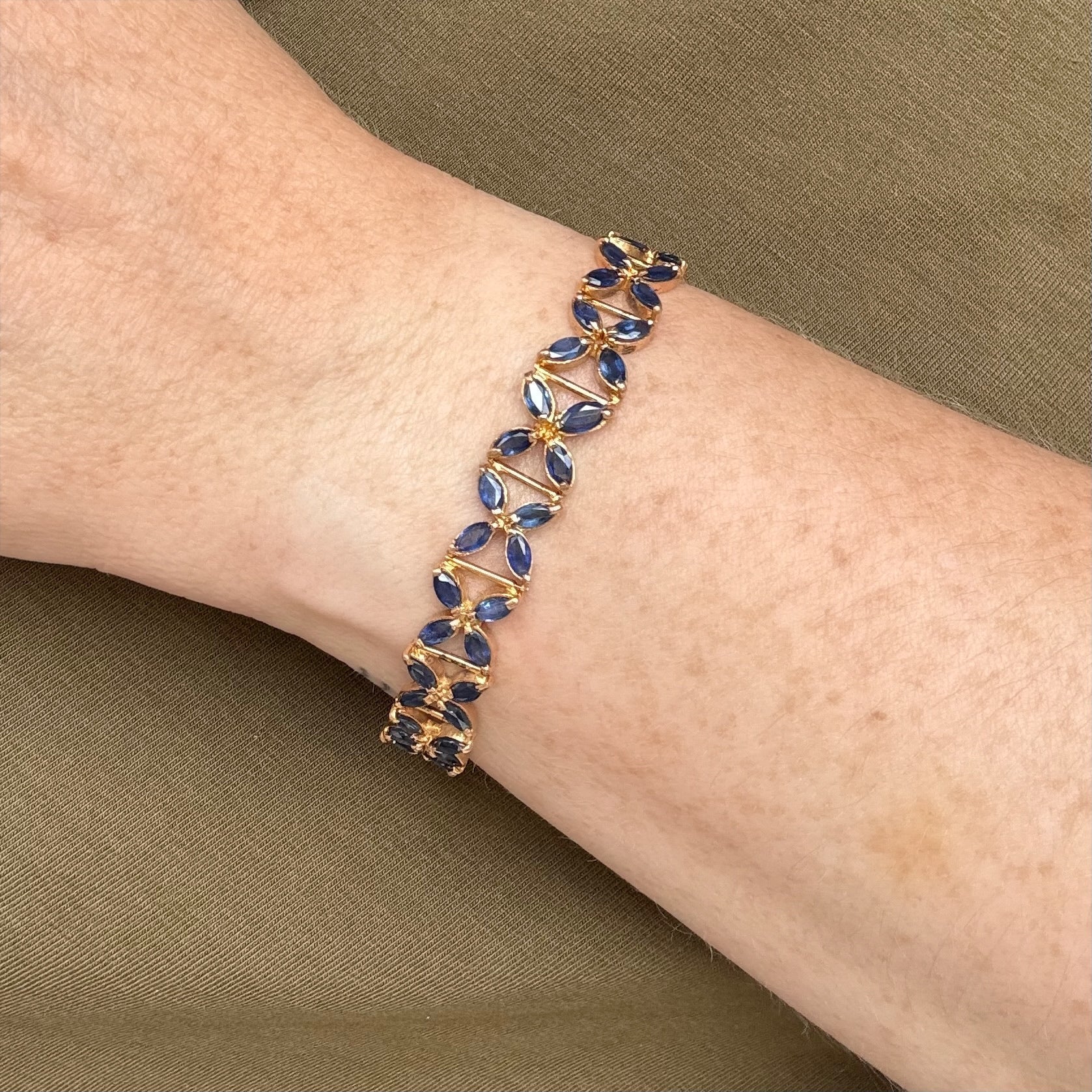 Bracelet rosaces de saphirs