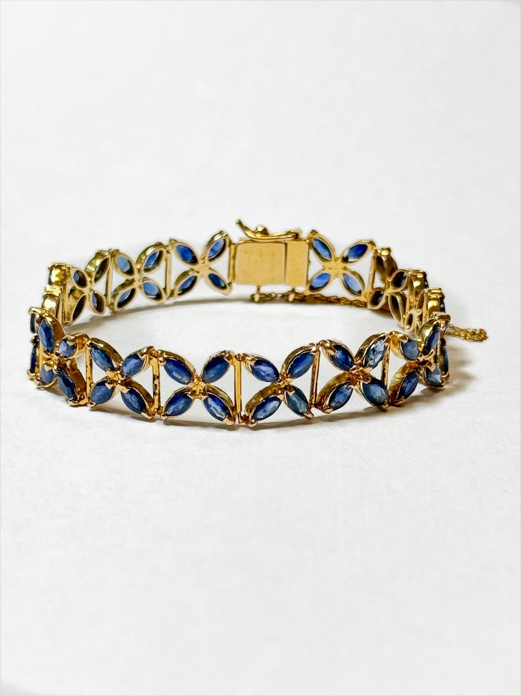 Bracelet rosaces de saphirs
