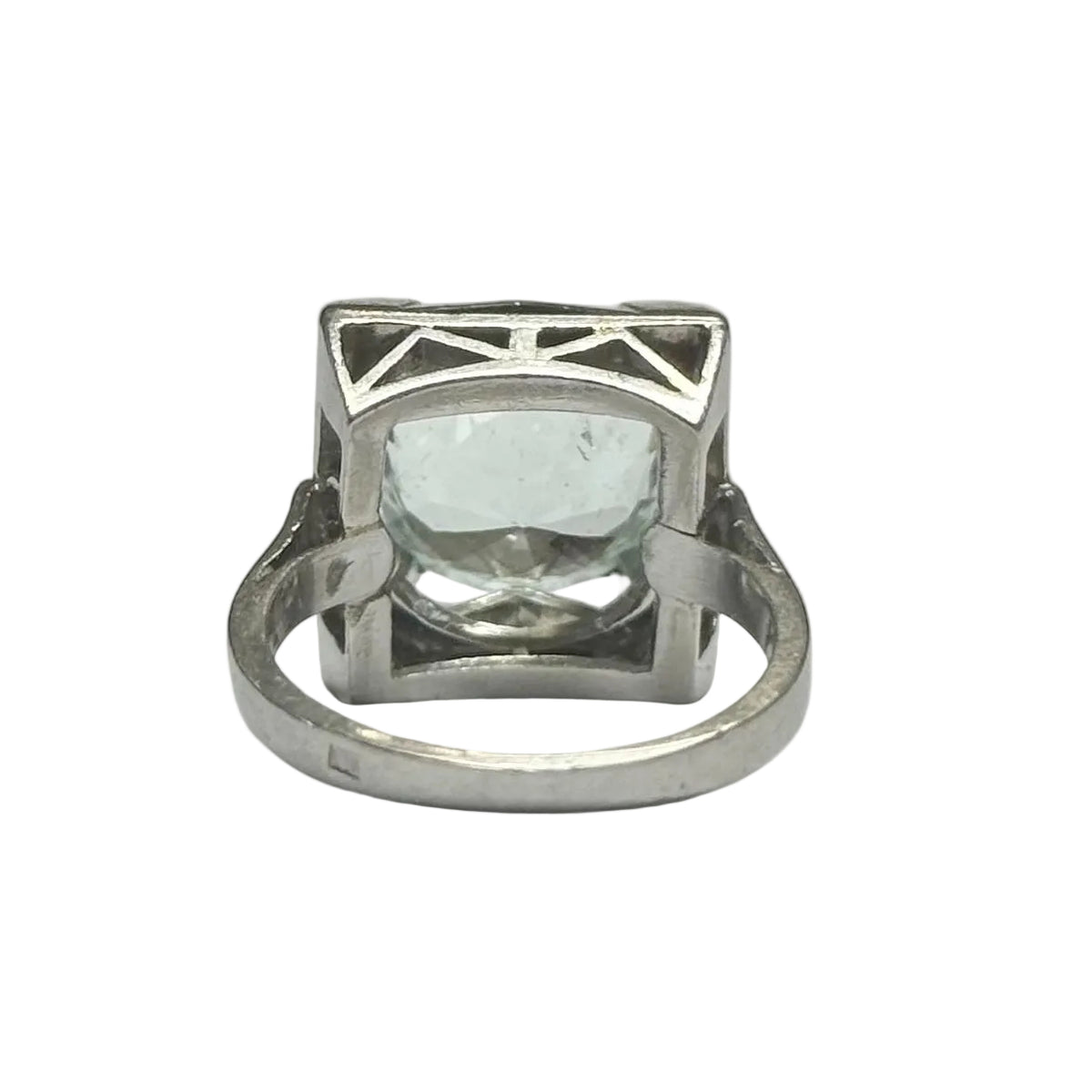 Bague en platine et aigue-marine