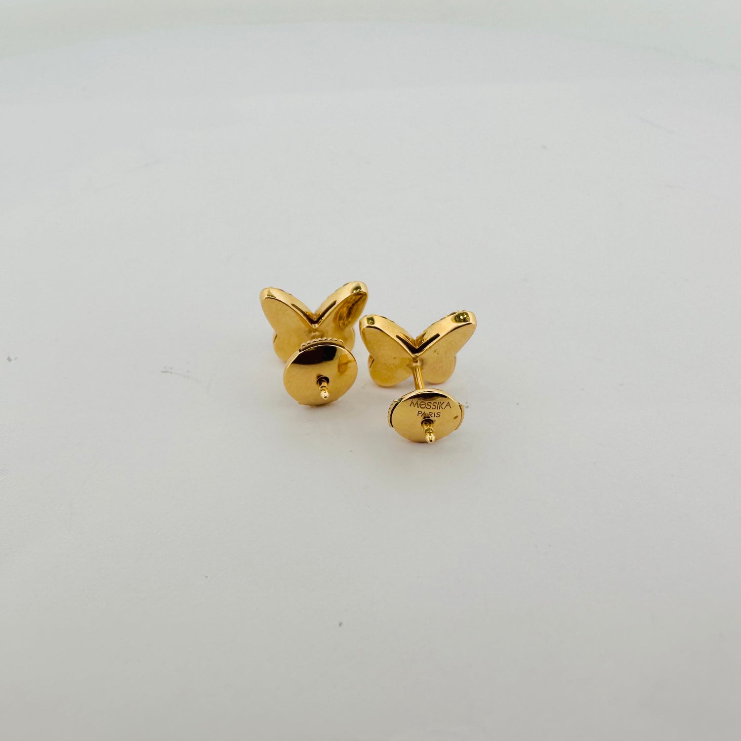 Boucles d'oreilles MESSIKA en or jaune et diamants