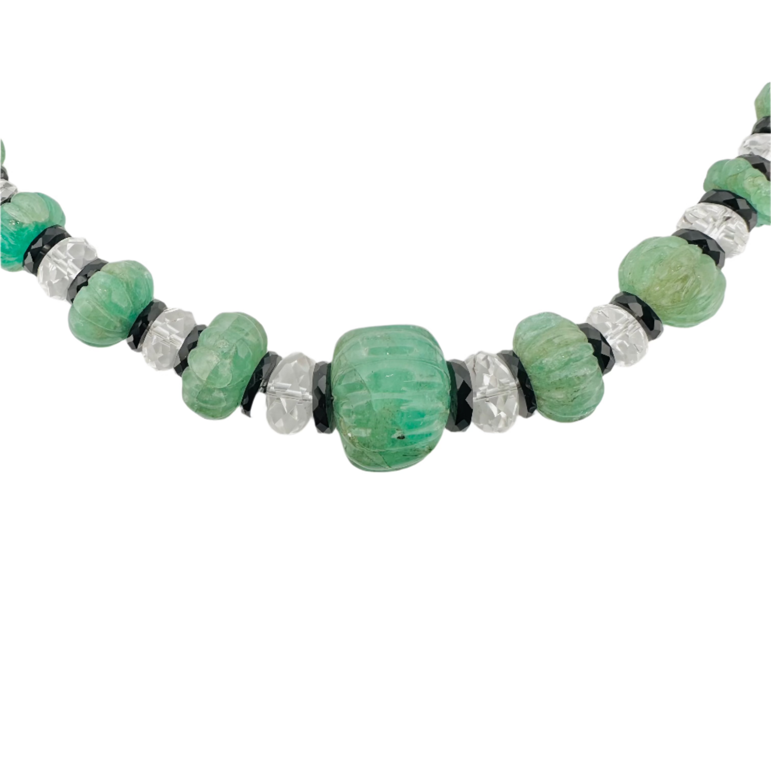 Collier BOUCHERON en platine, émeraudes, cristal de roche, onyx et diamants