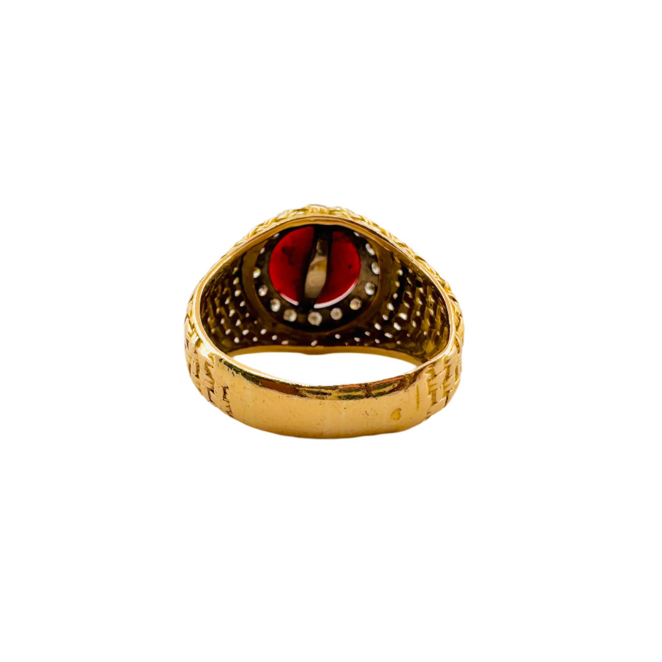 Cannage ring in yellow gold, coral and diamonds