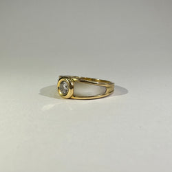 Bague Jonc MAUBOUSSIN "Nadia" en or jaune, nacre et diamant
