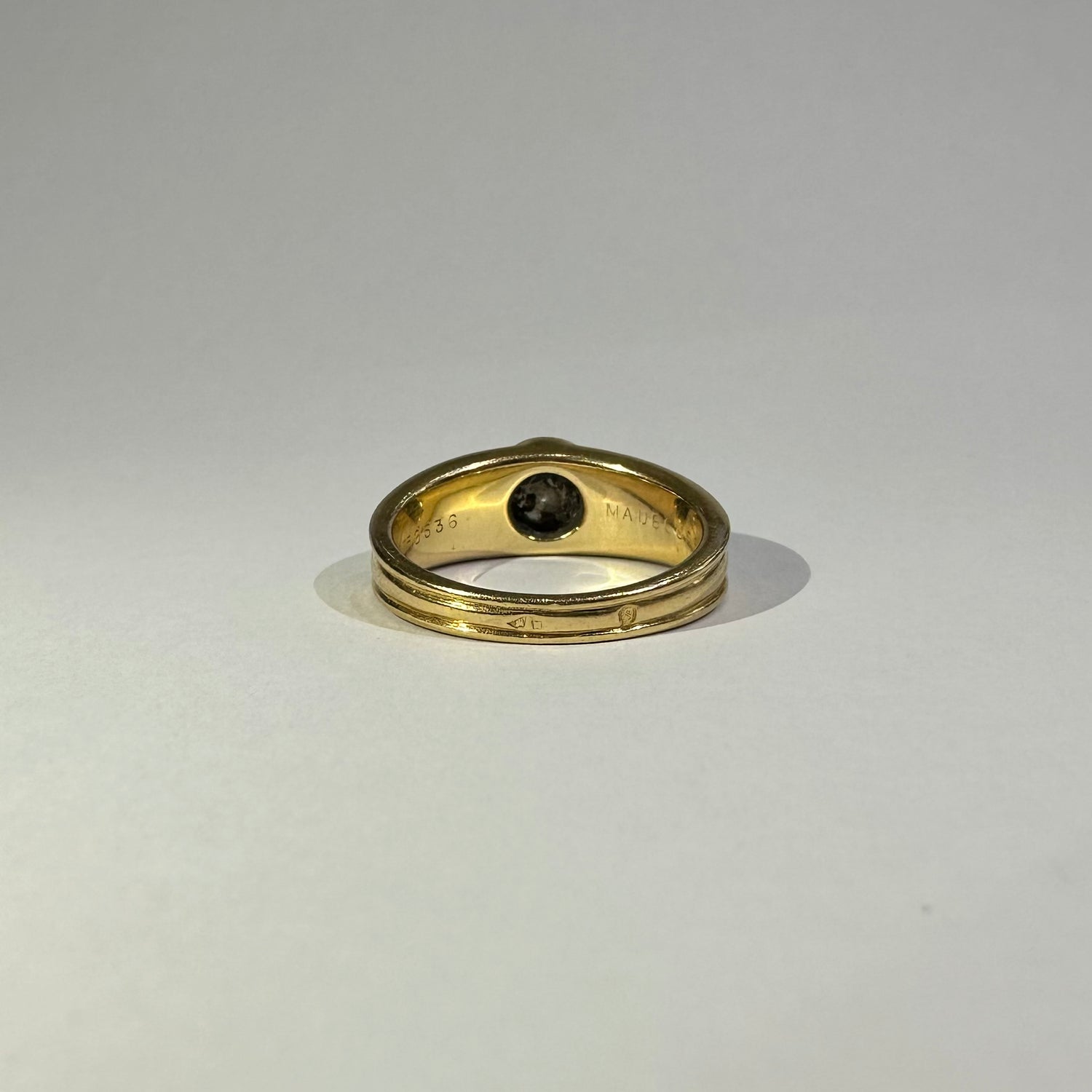 Bague Jonc MAUBOUSSIN "Nadia" en or jaune, nacre et diamant