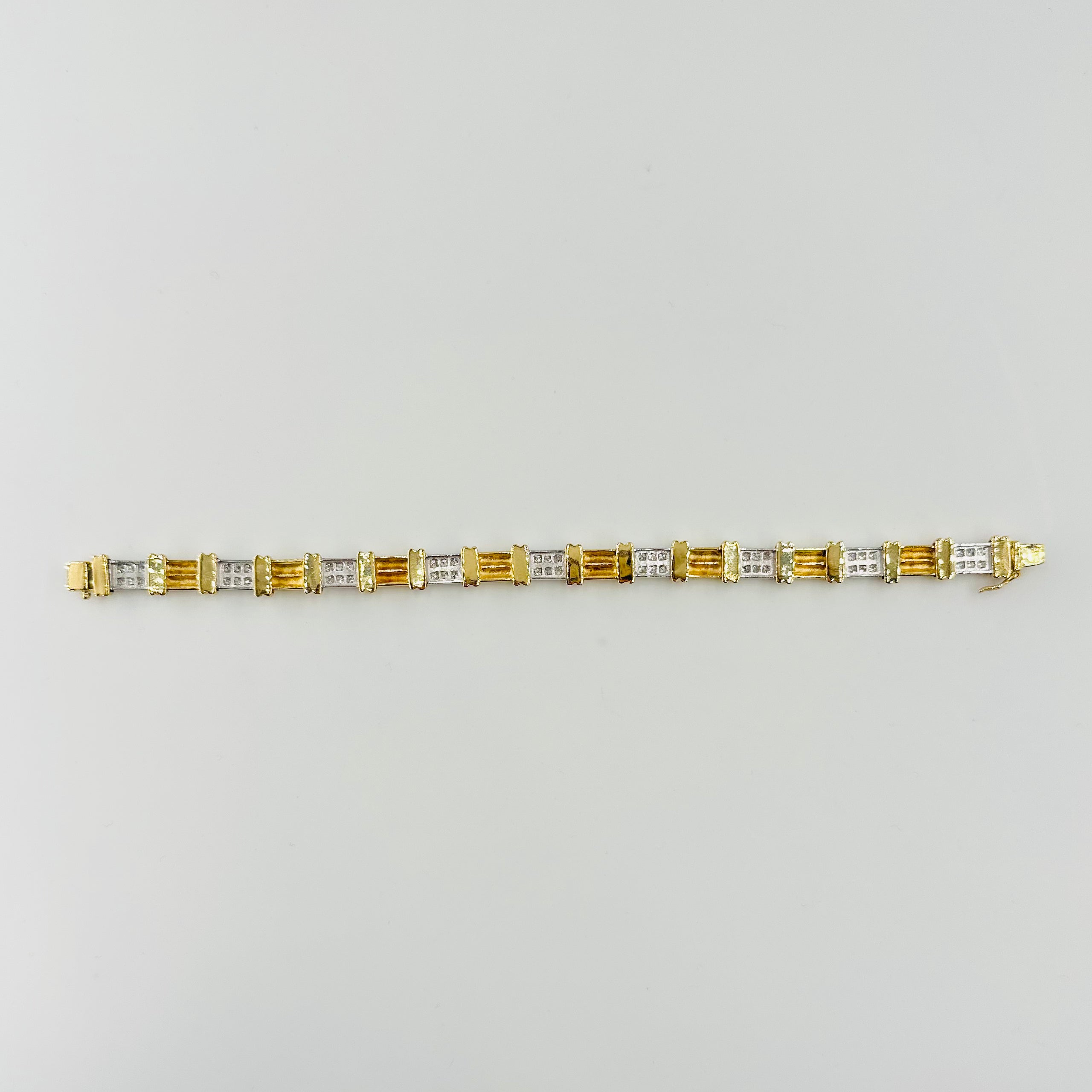 Bracelet en or jaune, or blanc et diamants