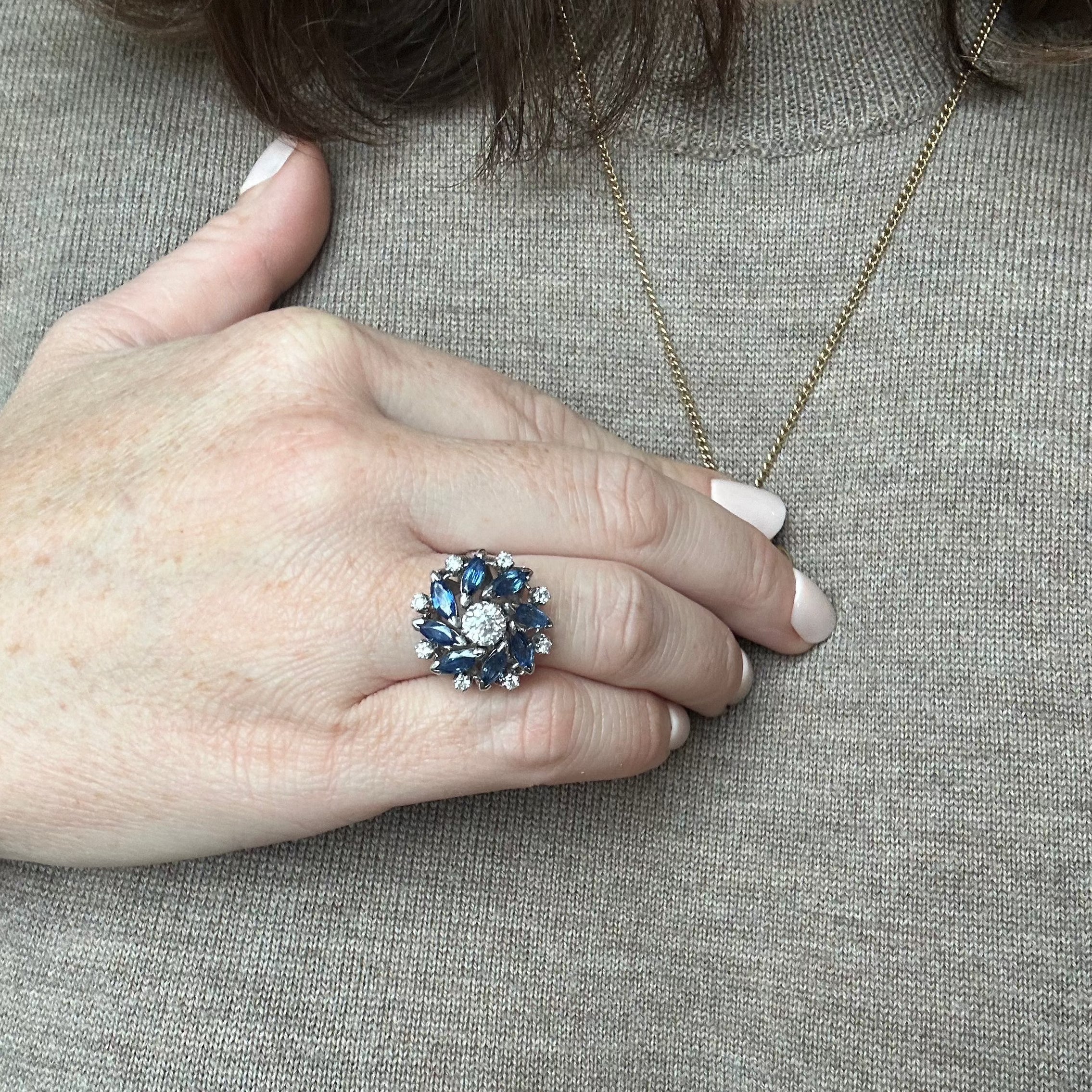 Bague fleur saphirs et diamant