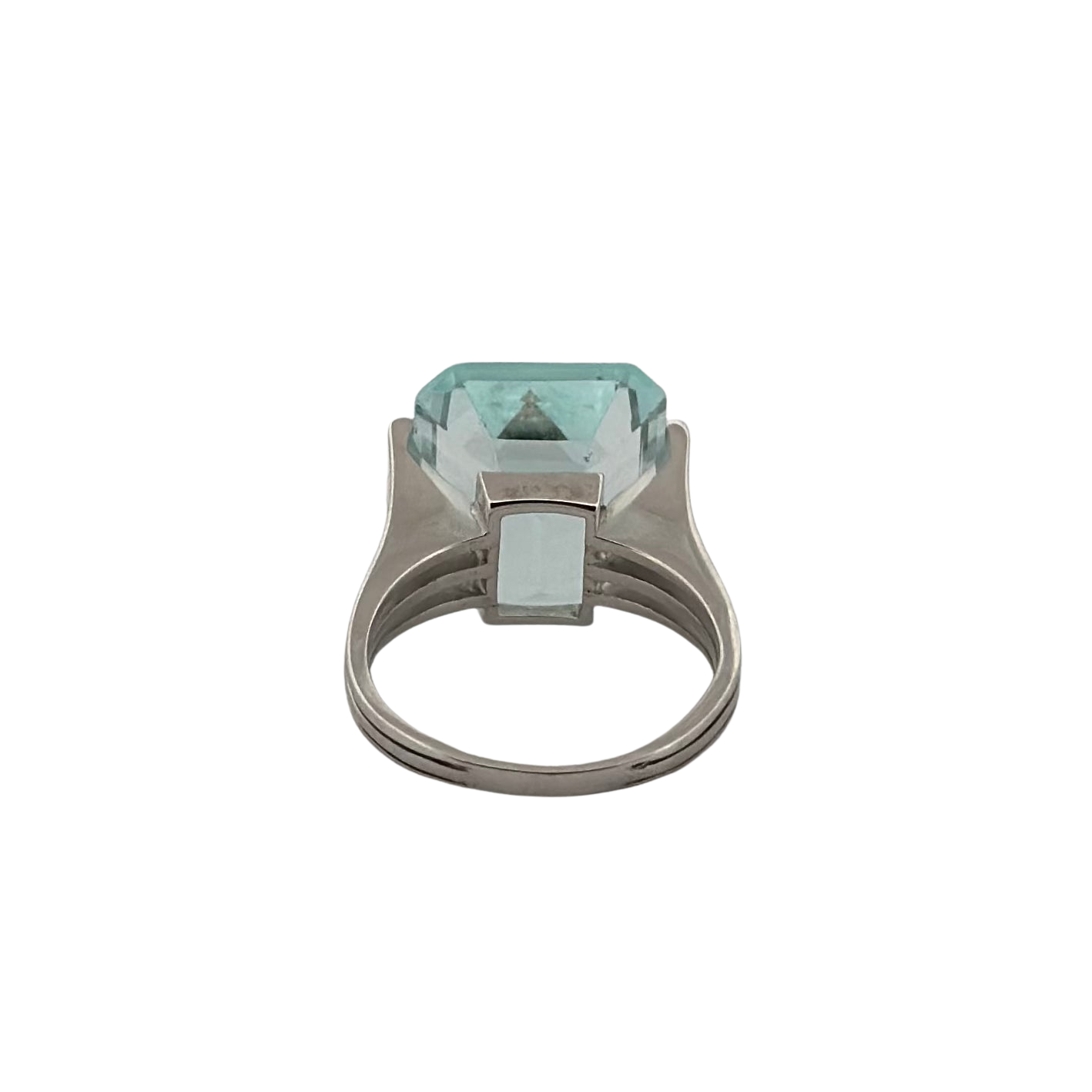 bague-en-or-blanc-et-aigue-marine