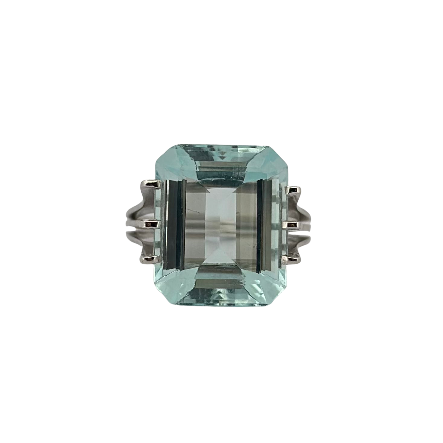 bague-en-or-blanc-et-aigue-marine