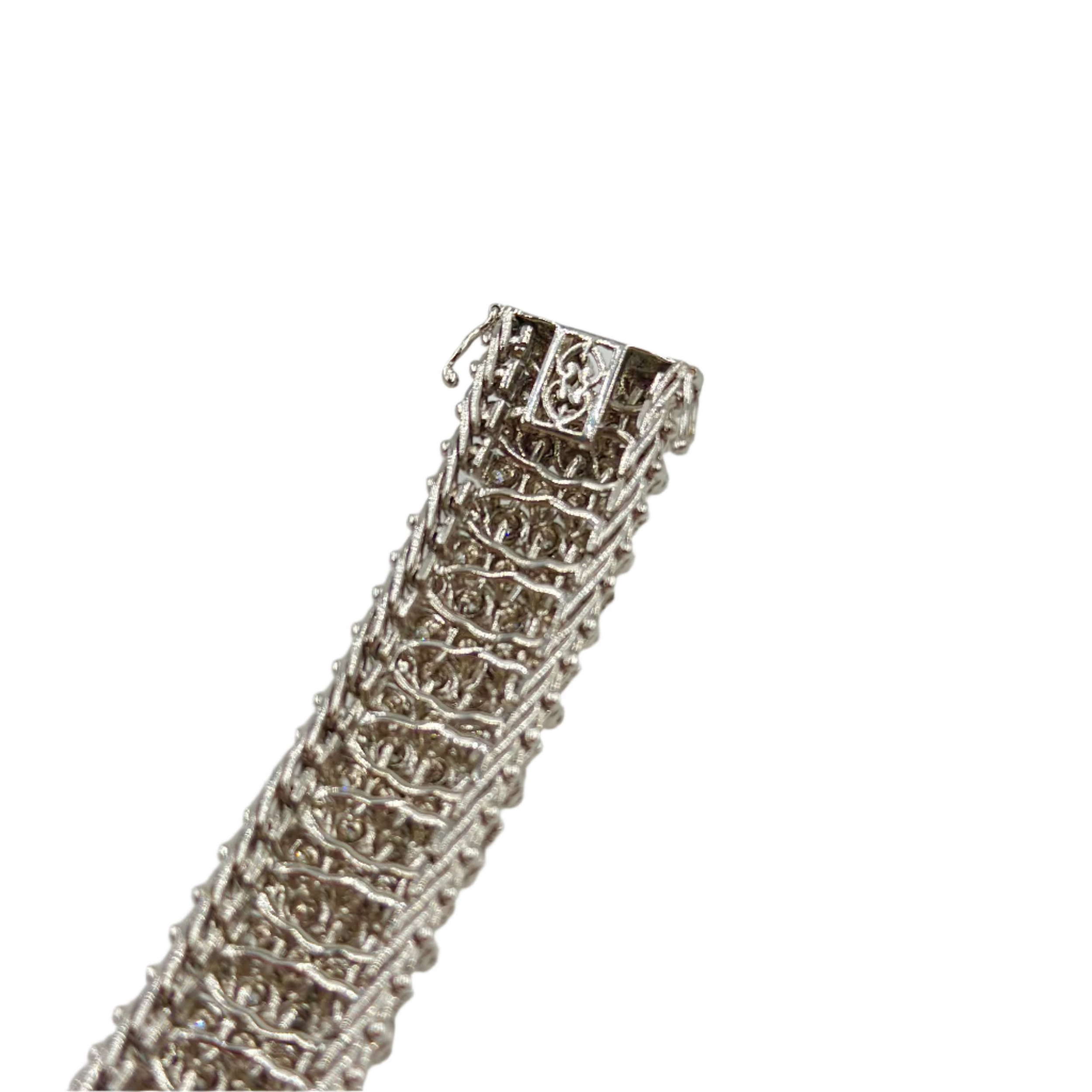 Bracelet flexible in white gold and diamonds