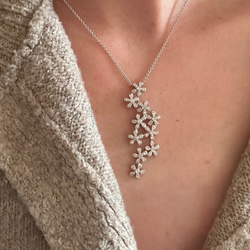 Collier Pendentif en or blanc et diamants