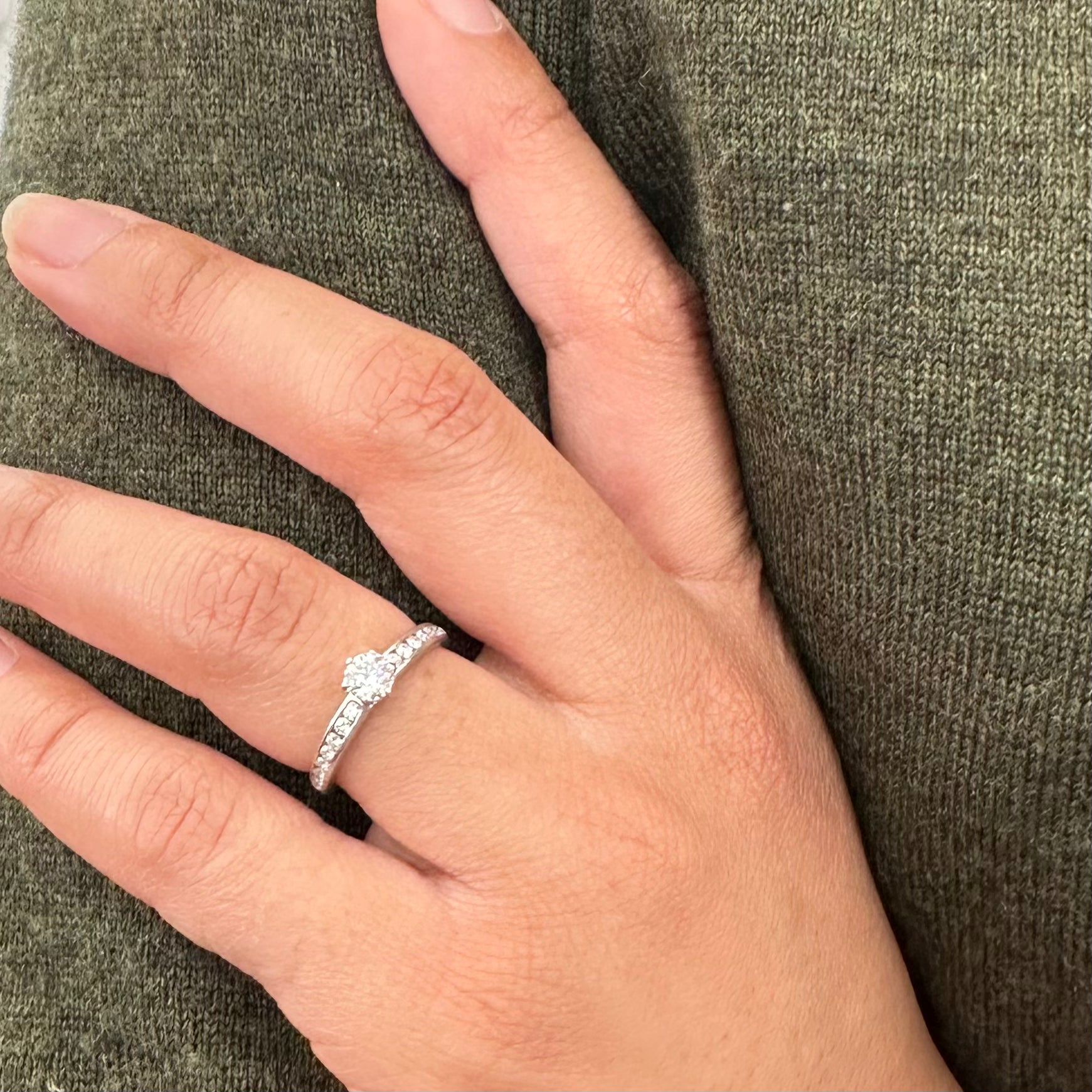TIFFANY CO “Setting” Solitaire ring in platinum and diamonds