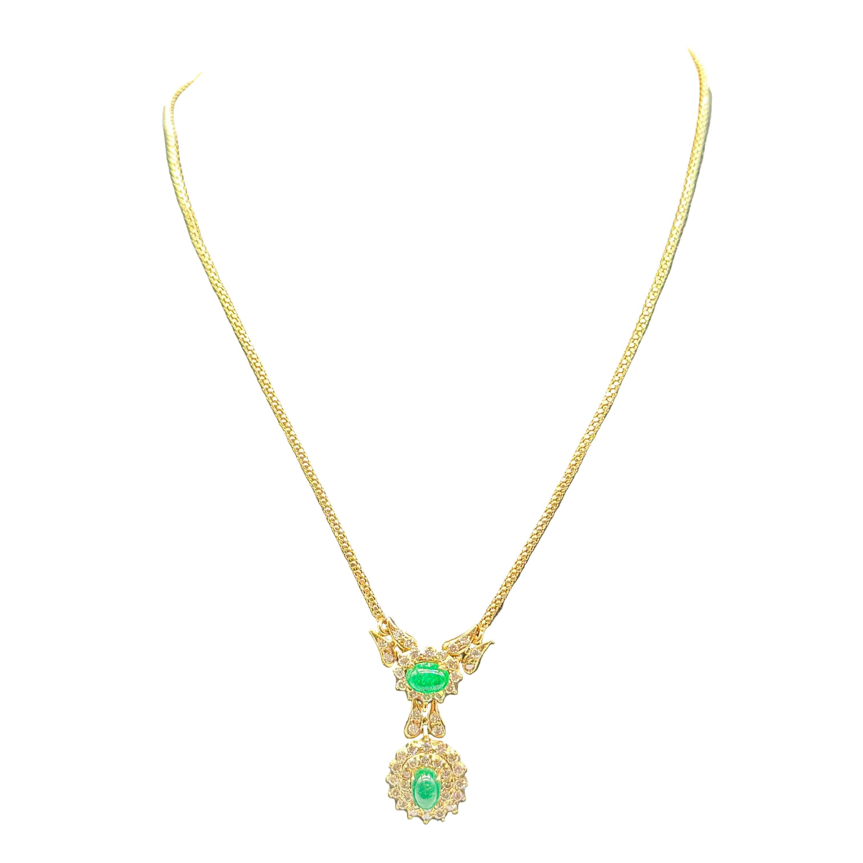 Collier Pendentif en or jaune, émeraude et diamants