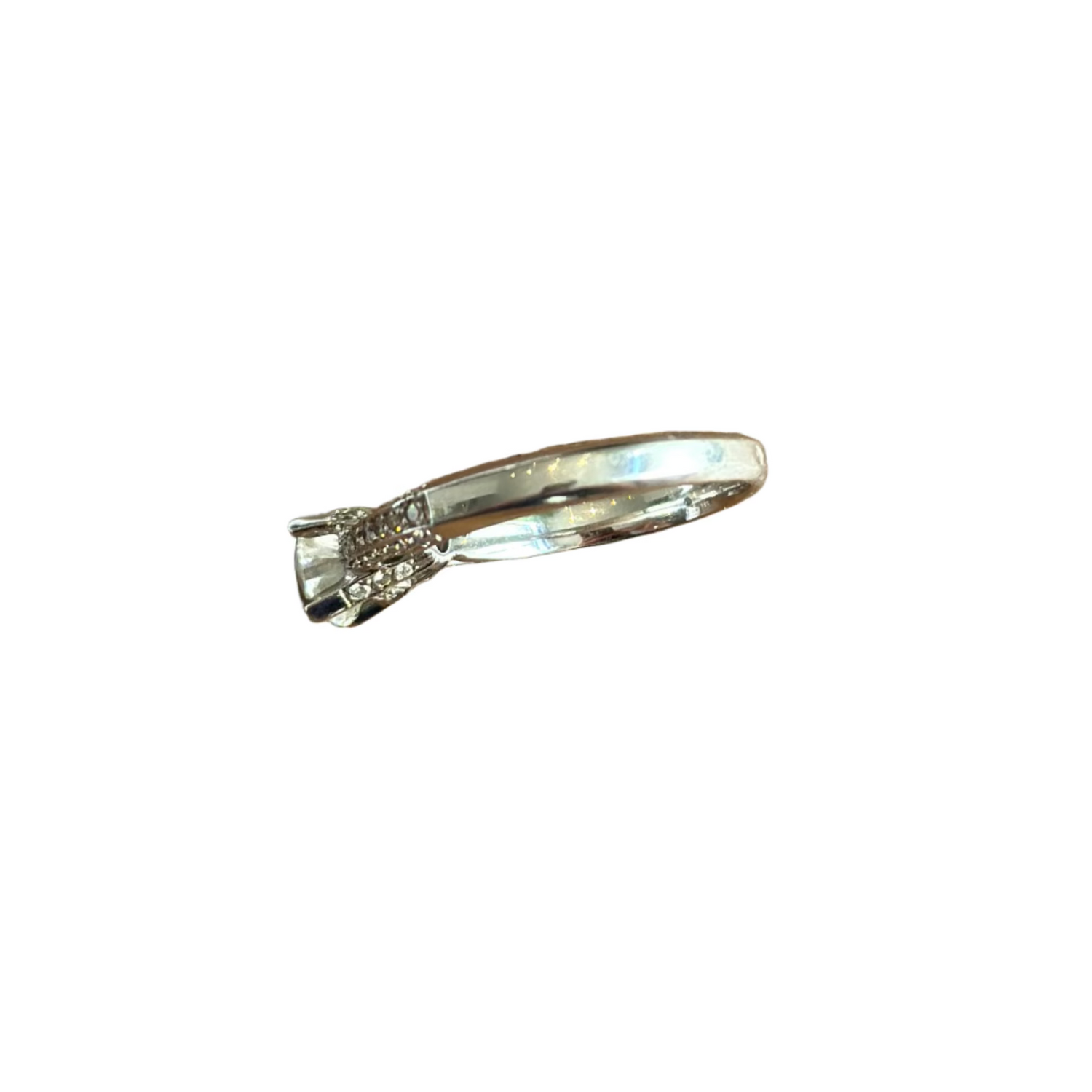 Bague Solitaire en or blanc et diamants
