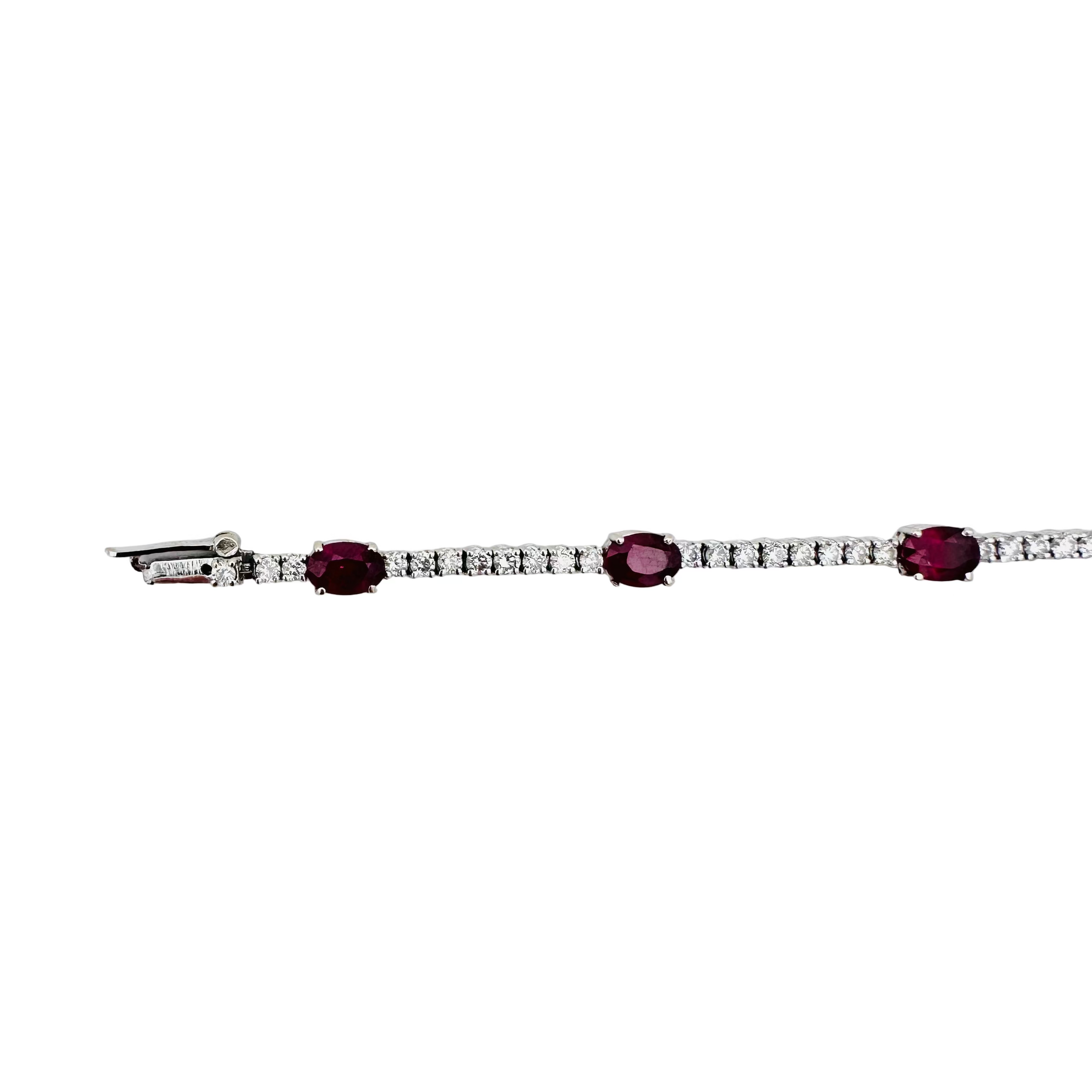 Bracelet Ligne tennis en or blanc diamants et rubis