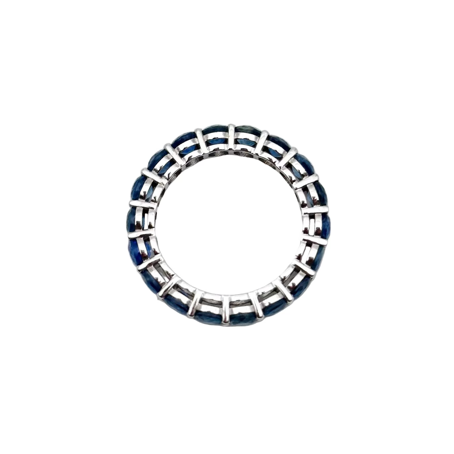 Bague Alliance en or blanc et saphirs