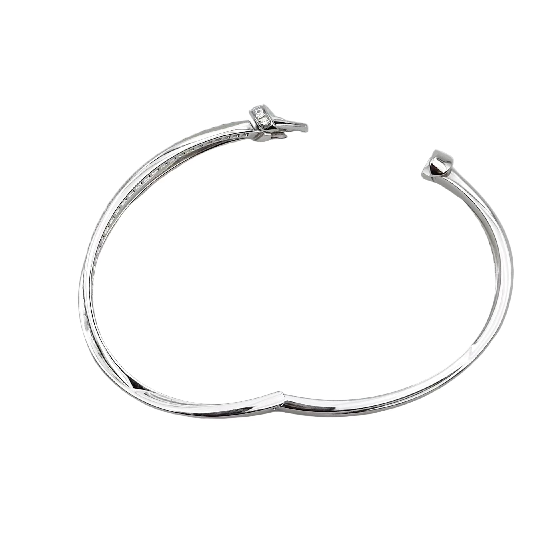 Bracelet Jonc CHAUMET "Liens Séduction" en or blanc et diamants