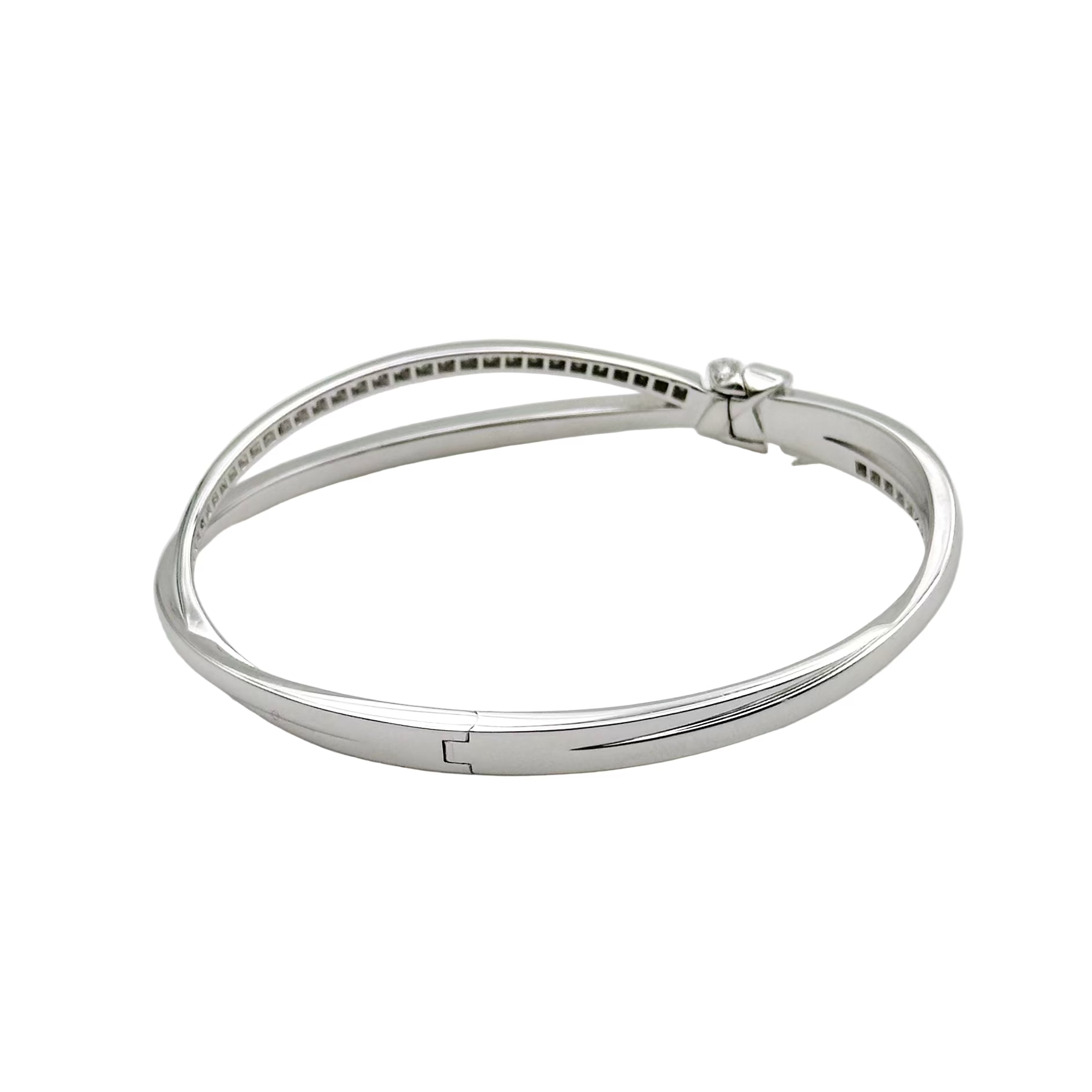 Bracelet Jonc CHAUMET "Liens Séduction" en or blanc et diamants
